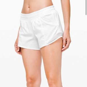 Lululemon Hotty hot 4”